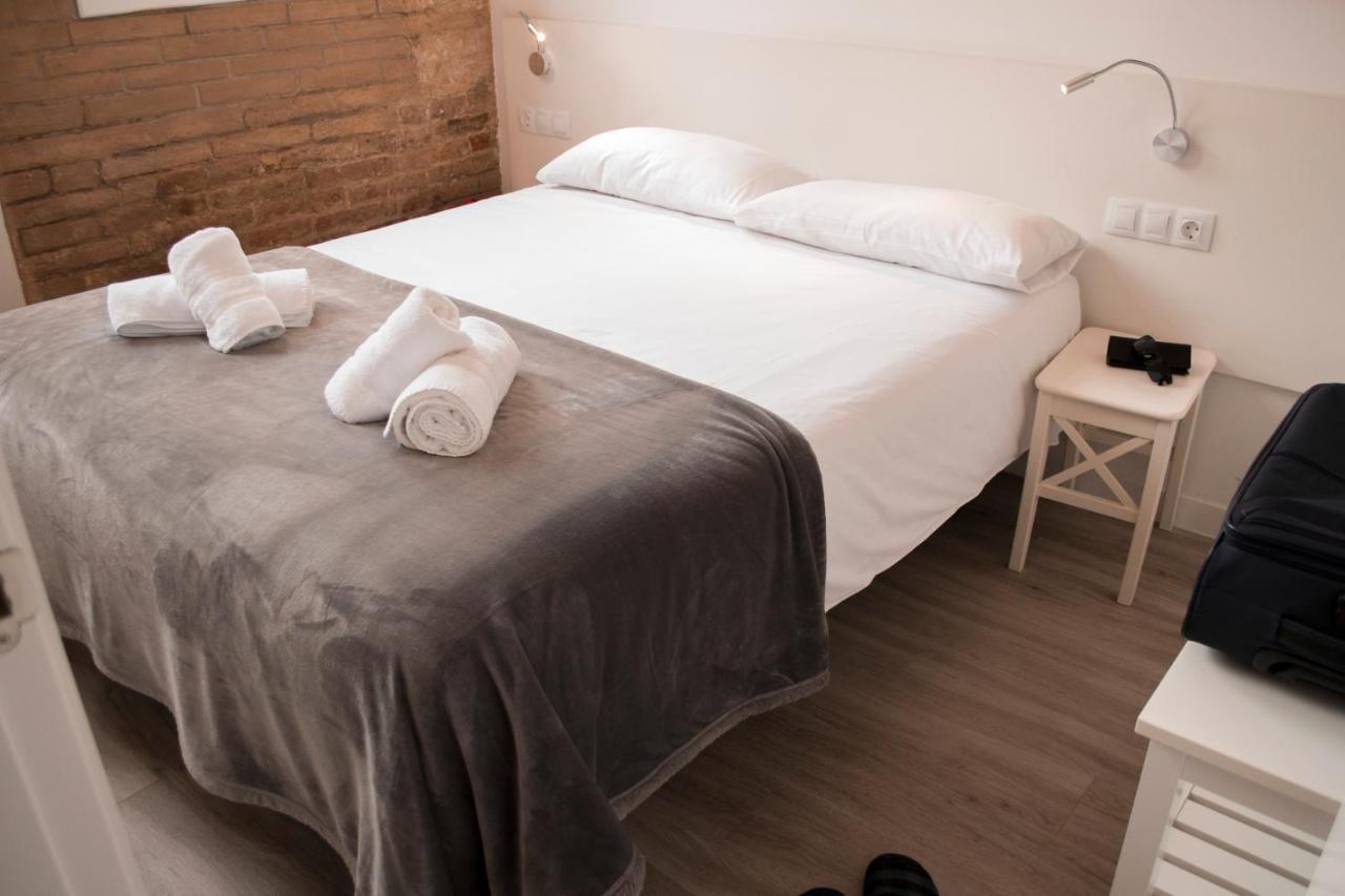 Happy People Sagrada Familia Apartments Barcelona Rom bilde