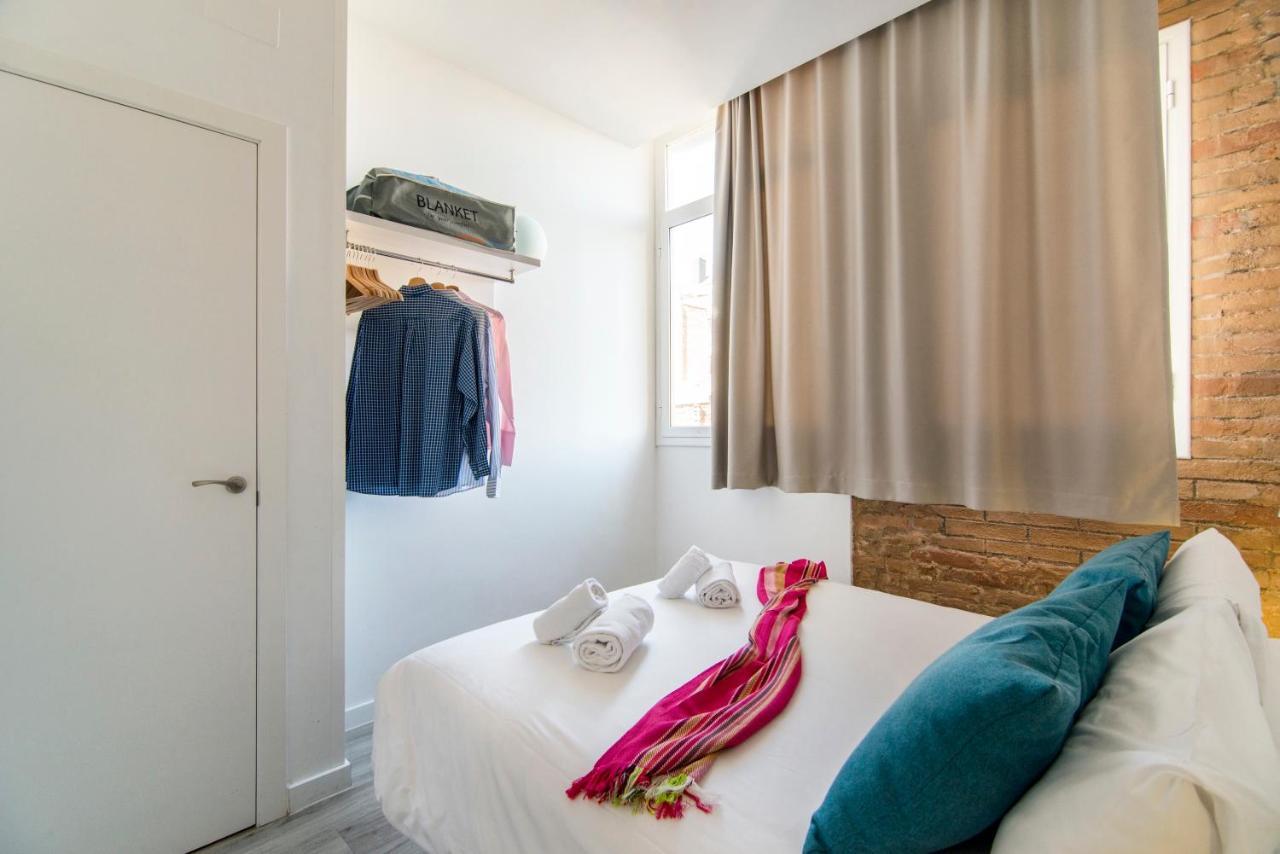 Happy People Sagrada Familia Apartments Barcelona Rom bilde
